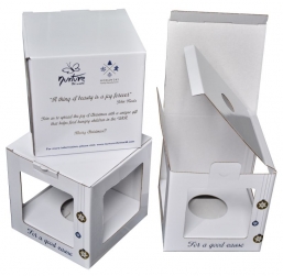 Pudełko z okienkami na bombkę 